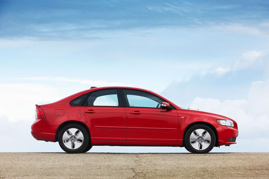  Volvo S40 2008 года  (фото 41 из 105)
